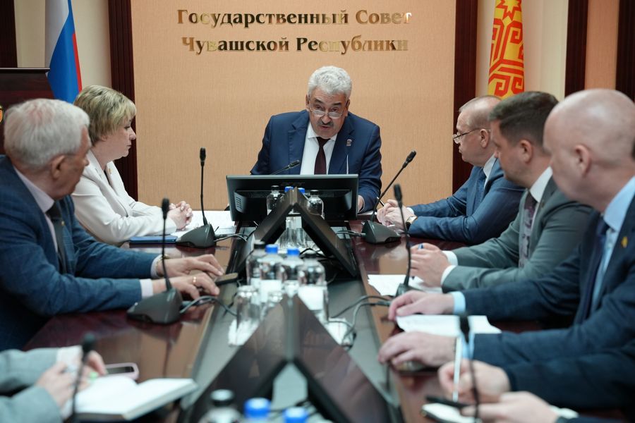 Леонид Черкесов анонсировал совместное заседание с парламентариями Марий Эл, посвящённое сохранению родных языков
