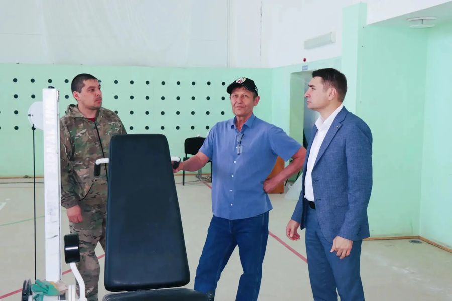 Выезд по округу: контроль за ремонтом и развитием спортивной инфраструктуры