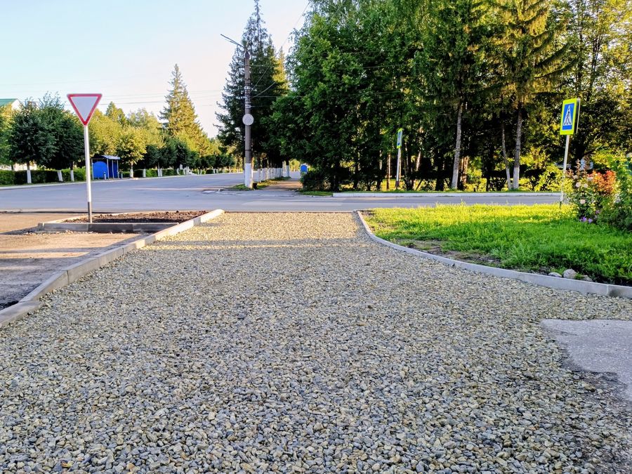 Благоустройство пересечения улиц Комиссариатской и Первомайской продолжается