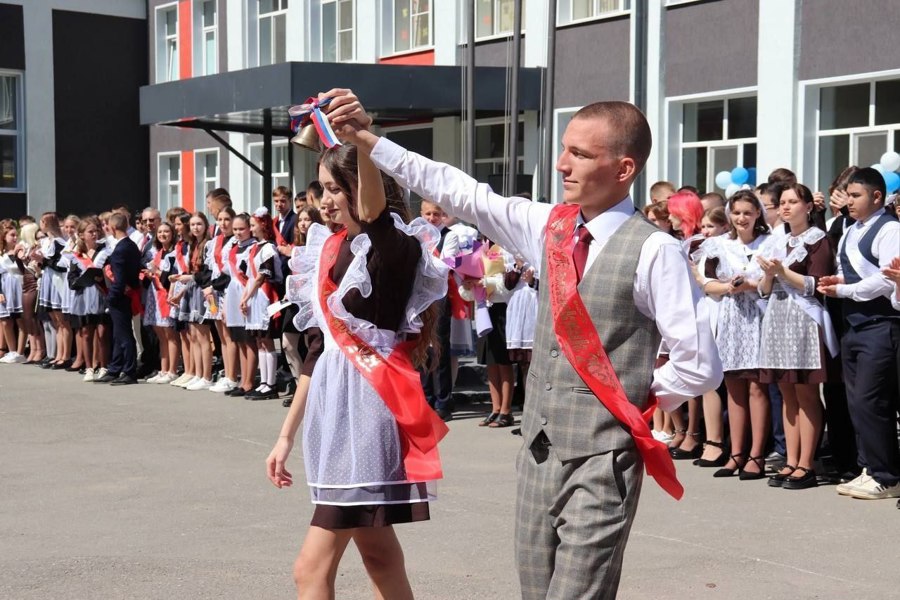 В Чебоксарах наступает пора последних звонков