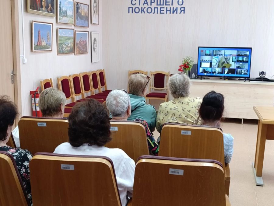 «Серебряные» волонтеры Шумерлинского КЦСОН осваивают цифровой мир