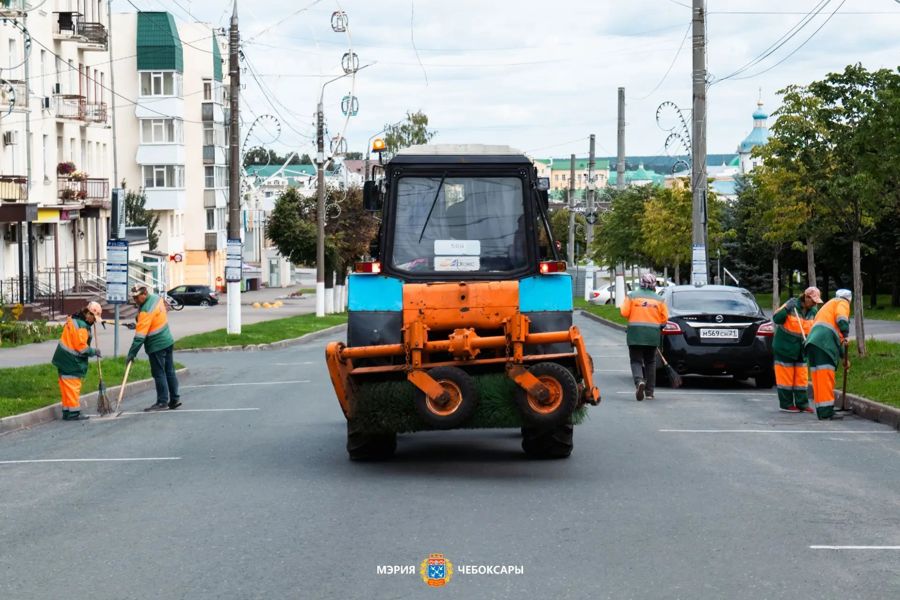 АО «Зеленстрой» завершило финальный покос газонов в Чебоксарах