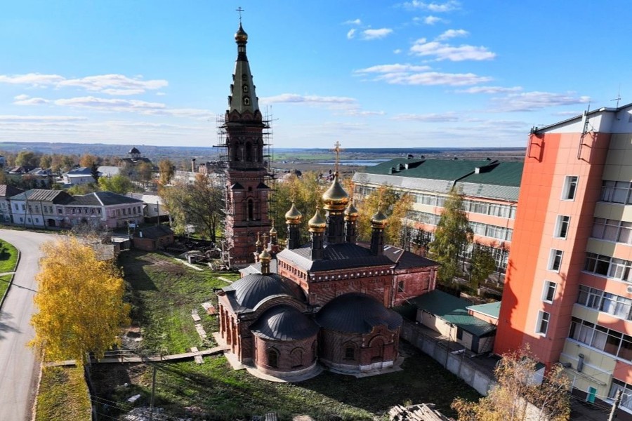 В Алатыре начался ремонт Казанской церкви