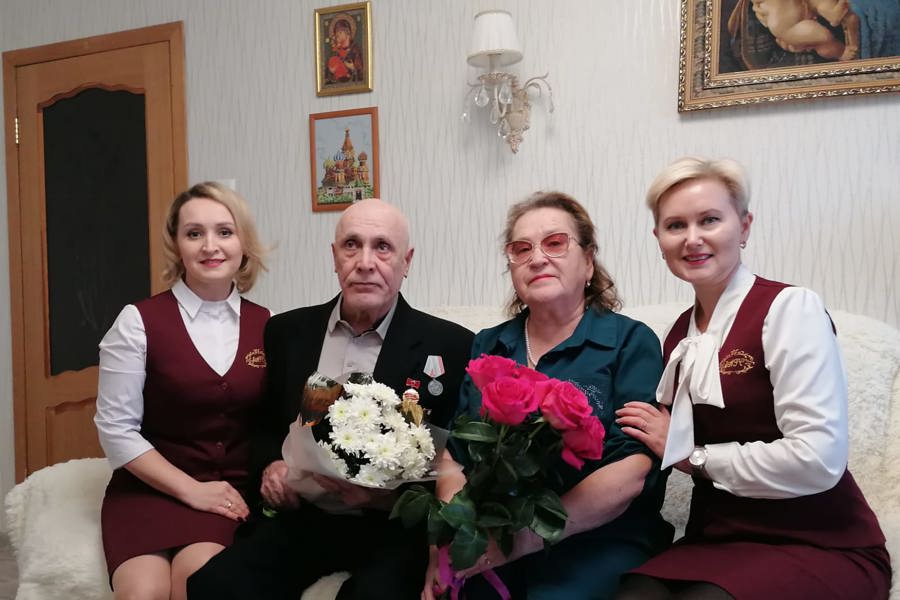 Супруги Беловы Николай Прокопьевич и Елена Николаевна отпраздновали золотую свадьбу