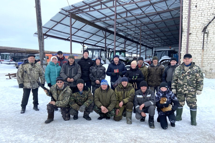 В д. Кильдишево в КФХ Григорьева В.П. прошли соревнования, посвященные Дню защитника Отечества.