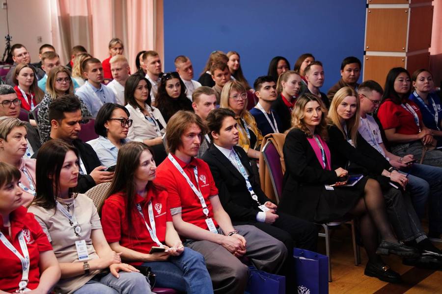 Делегация Чувашской Республики принимает участие в форуме «Профессионалы.РФ».