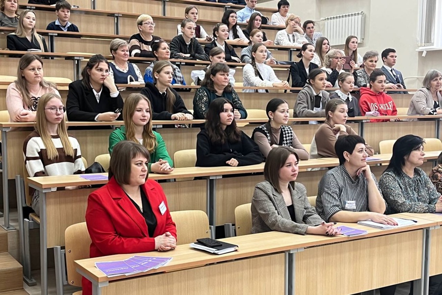 Учащиеся Напольновской школы принимают участие в Межрегиональном этапе олимпиады школьников по мордовскому языку и литературе