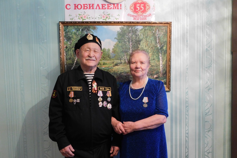 Чета Абишевых из Мариинского Посада отмечает 55-летие совместной жизни