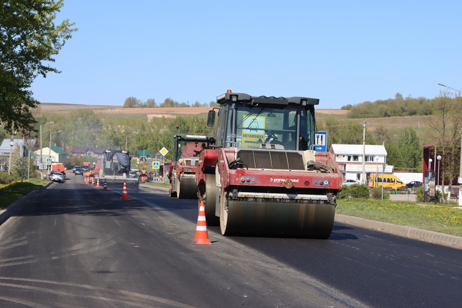 В Янтиковском округе продолжается ремонт автомобильных дорог «Аниш» и Янтиково — Чутеево — Большие Кайбицы