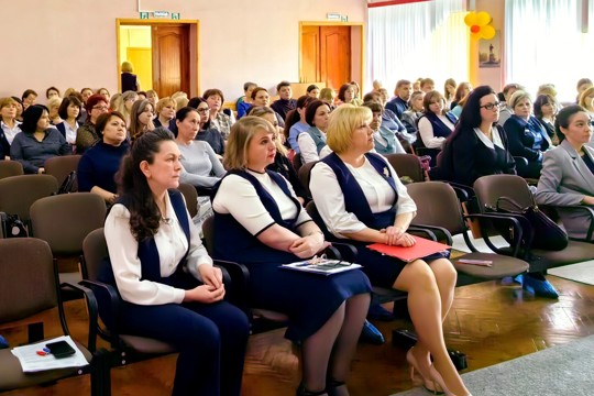 Второй день городского интенсива для педагогов прошел в столичной школе № 40