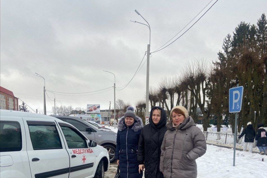 В новогодние каникулы ежедневно проводятся межведомственные рейды по неблагополучным семьям и подросткам, состоящим на профилактическом учете.