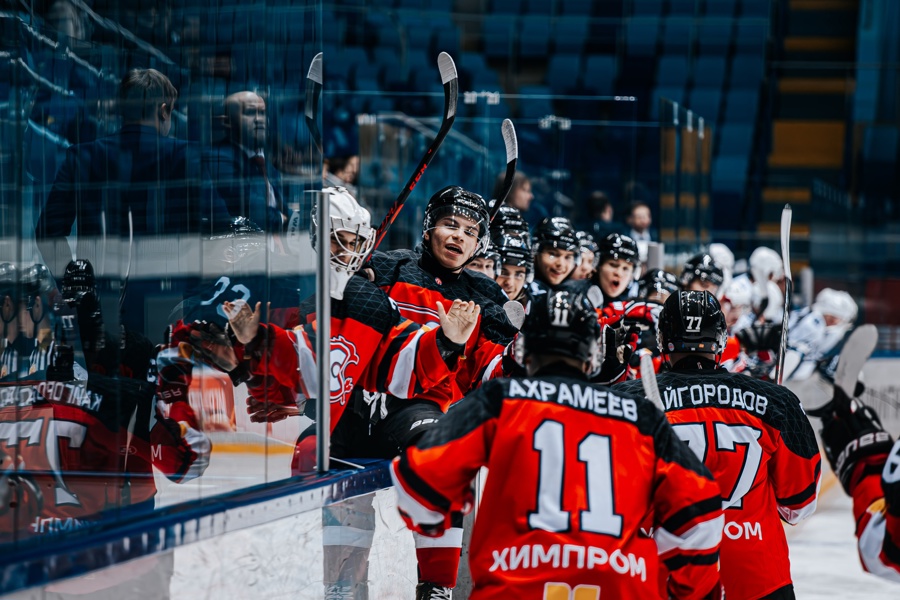 Молодежный хоккейный клуб «Сокол» проводит первые домашние матчи 2024 года