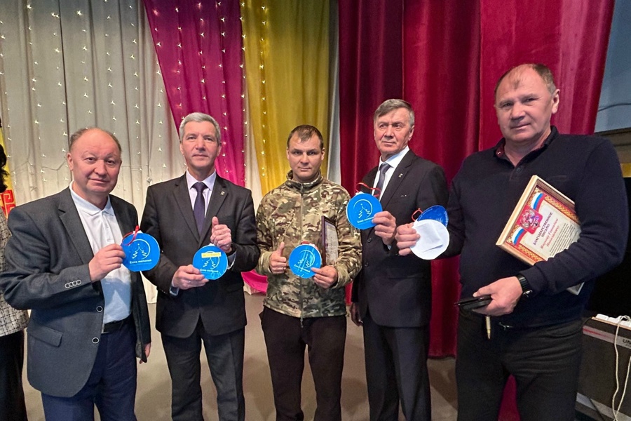 В Урмарском муниципальном округе стартовала Всероссийская акция «Елка желаний»