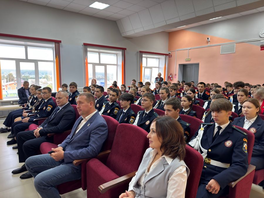 Прошли «Уроки парламентаризма» в школах Комсомольского округа