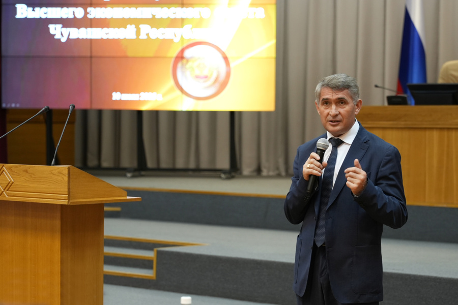 Олег Николаев: Чувашия наращивает несырьевой экспорт и планирует его рост на 75% к 2030 году