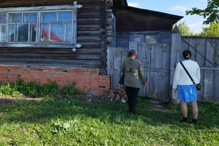 Мобильная бригада Ядринского центра соцобслуживания помогает одиноким пожилым и инвалидам