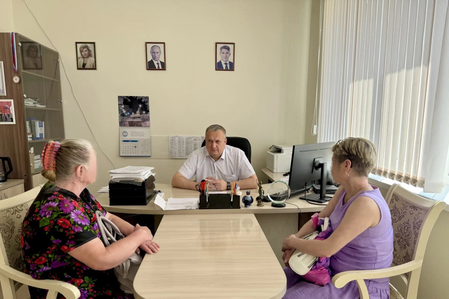 Уполномоченный по правам человека в Чувашской Республике  Сергей Самостюк провел очередной личный прием граждан