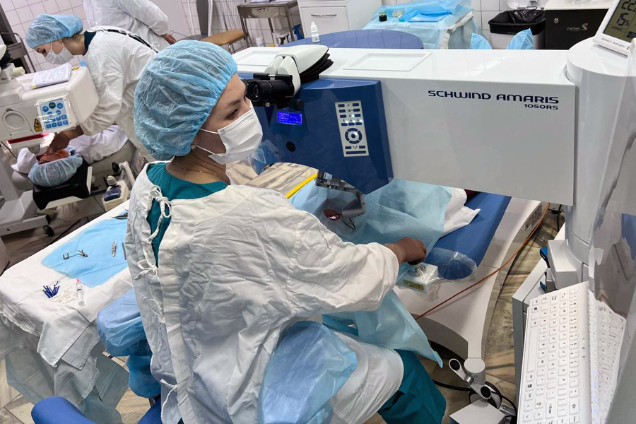 Арсенал высокотехнологичного оборудования Чебоксарского филиала МНТК «Микрохирургия глаза» пополнился новым эксимерным лазером