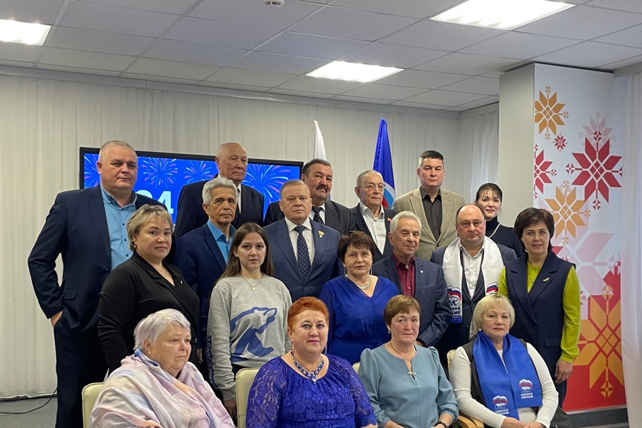24 года «Единой России»:  Торжественное мероприятие в Шумерлинском КЦСОН