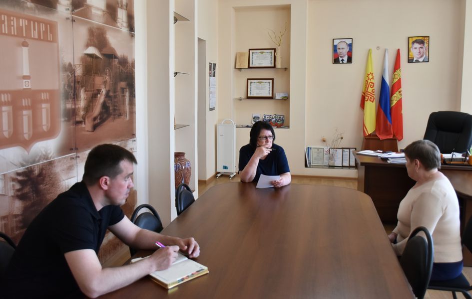 Вчера глава Алатырского муниципального округа Нина Ивановна Шпилевая провела приём граждан по личным вопросам