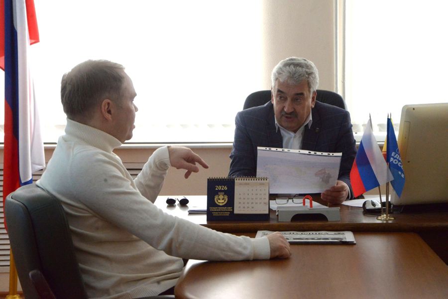 Леонид Черкесов поддержал патриотические инициативы жителей республики на личном приеме