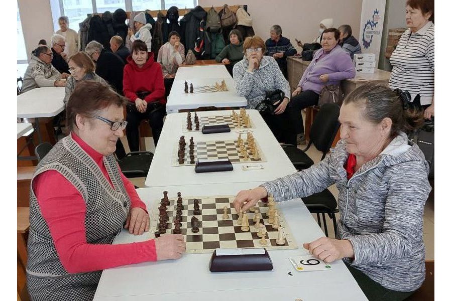 Спортсмены и серебряные волонтеры Красночетайского округа                                                      «За активное долголетие»