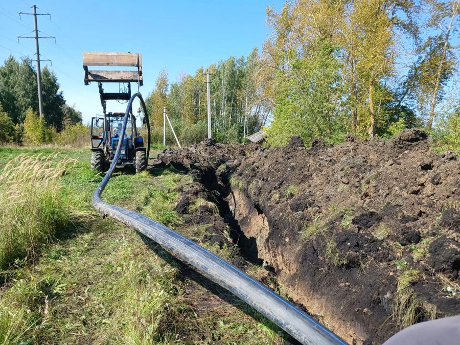 В селе Шемалаково продолжаются работы по ремонту наружного водопровода