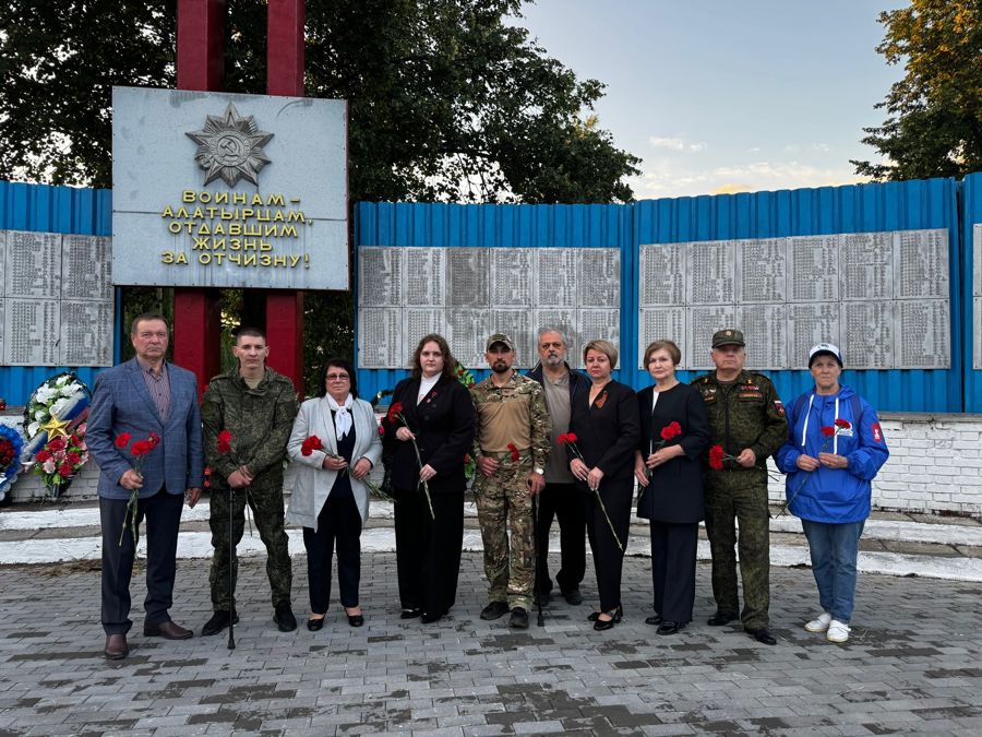 Алатырь помнит: в День памяти и скорби прошла акция «Свеча памяти»