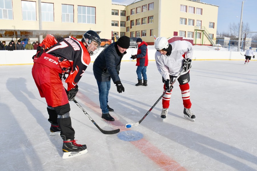 Традиционный Рождественский турнир по хоккею прошел в Батыревском муниципальном округе