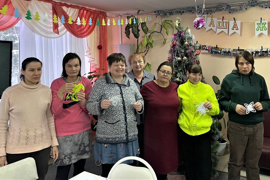 «Серебряные» волонтеры провели мастер-класс в Шомиковском доме-интернате