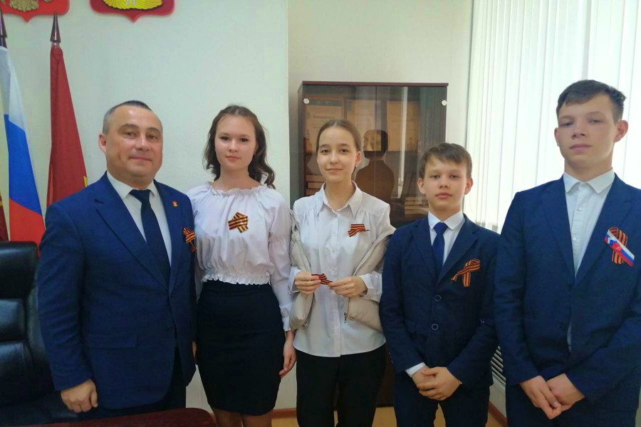 В Янтиковском муниципальном округе стартовала акция «Георгиевская ленточка»