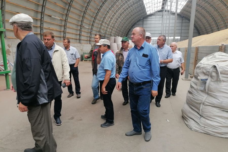Руководители сельхопредприятий Нижегородской области ознакомились с опытом работы в ЗАО «Прогресс» и АО «Чурачикское»