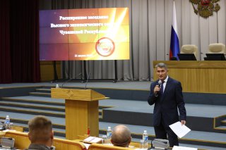 Поддержка инициатив и патриотическое воспитание: Олег Николаев утвердил Стратегию  развития молодёжной политики в Чувашии