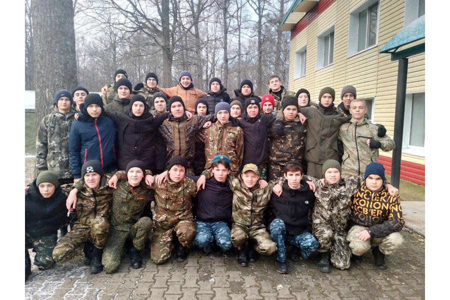 Юноши 10-х классов Янтиковского муниципального округа приняли участие на учебных сборах по основам военной службы