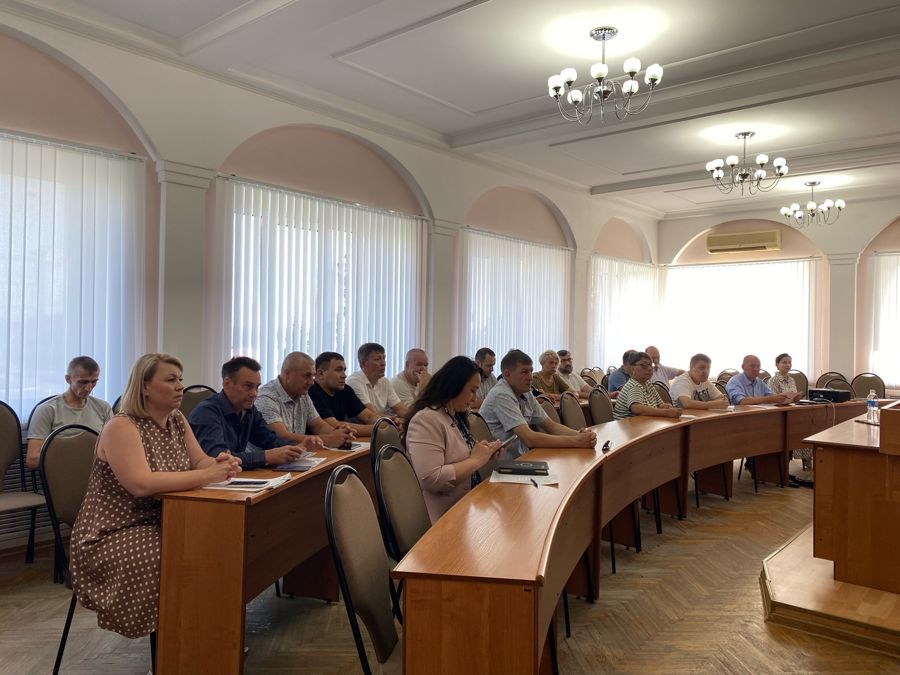 Состоялось еженедельное совещание с руководителями УК