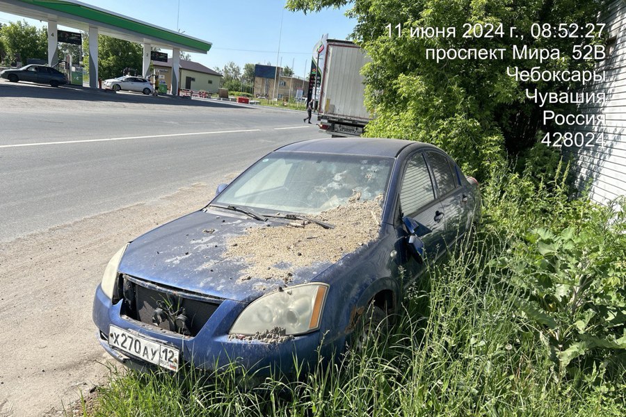 В Чебоксарах владельцев брошенных машин ищут квартальные уполномоченные