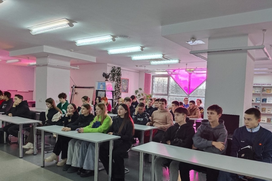 Национальная библиотека презентовала проект  «Лаборатория ЭКОзнаний от Лукойла»