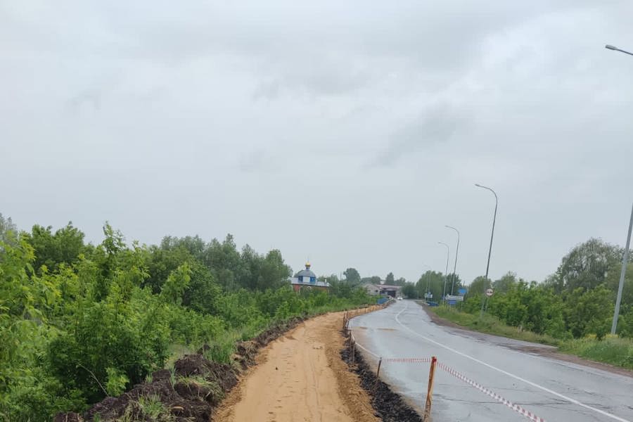 Строительство тротуара в Батыревском округе в рамках национального проекта «Безопасные качественные дороги»
