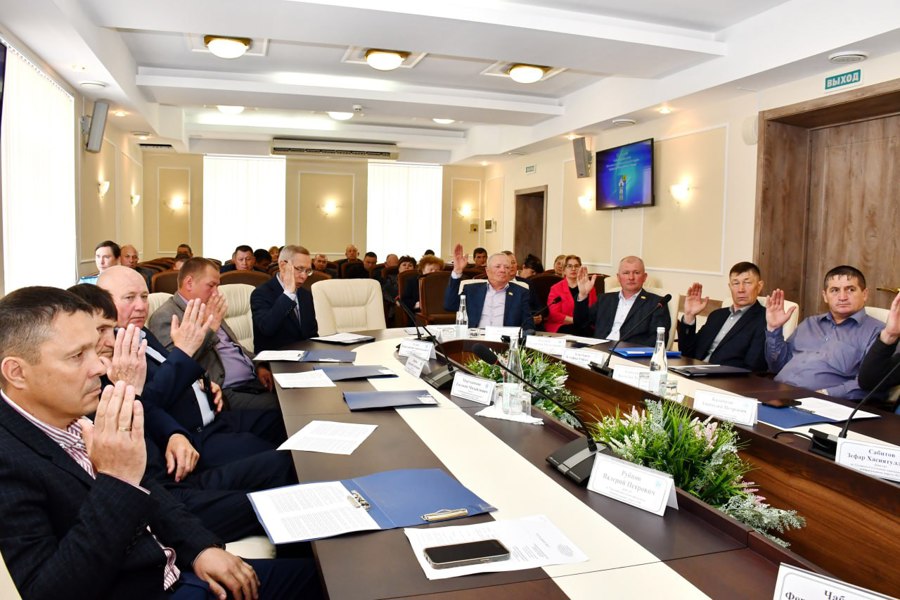 Состоялось тринадцатое   заседание Собрания депутатов Батыревского муниципального округа