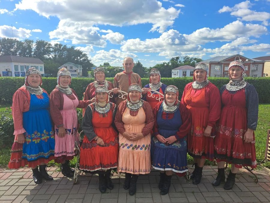Народный фольклорный ансамбль «Ҫӑлкуҫ» - лауреат I степени Межрегионального фольклорного фестиваля-конкурса «Золотые ворота»