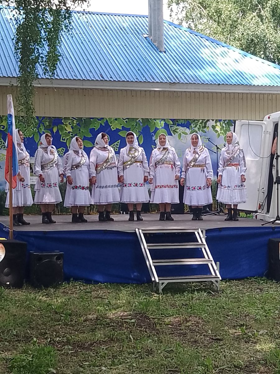 В деревне Хом-Яндобы прошло торжественное мероприятие, посвященное Дню деревни и дню памяти святых апостолов Петра и Павла