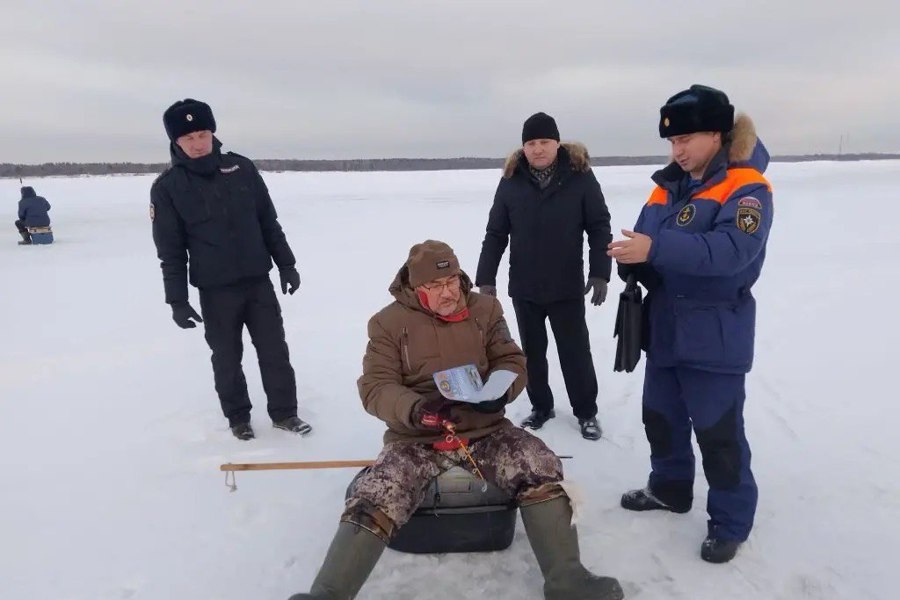 В Мариинско-Посадском округе прошёл профилактический рейд по соблюдению мер безопасности на водоёмах зимой