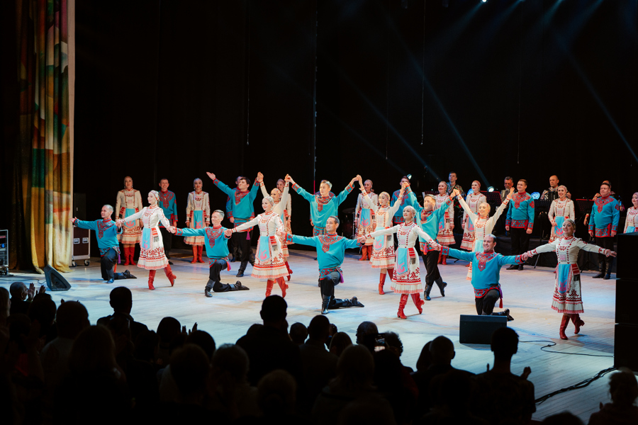 Концертной программой «С душой к родному народу» завершился 99-ый творческий сезон Чувашского госансамбля песни и танца