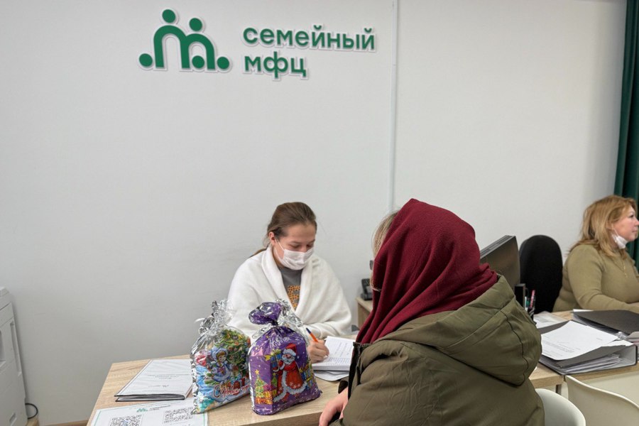Новогоднее чудо: подарки детям от главы Чувашской Республики