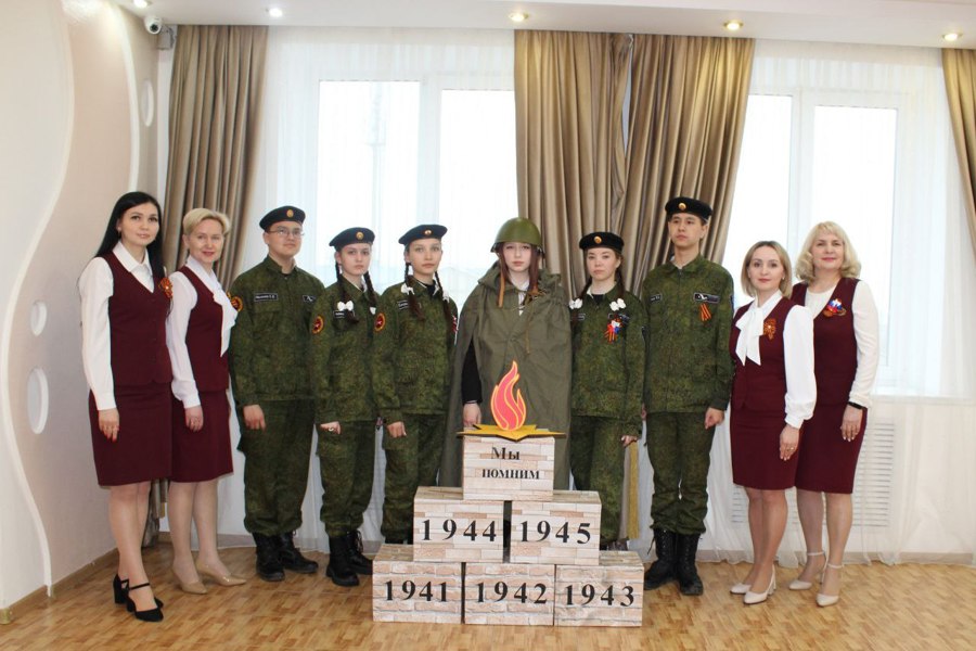 В преддверии Дня Победы юным гражданам Российской Федерации вручили паспорта