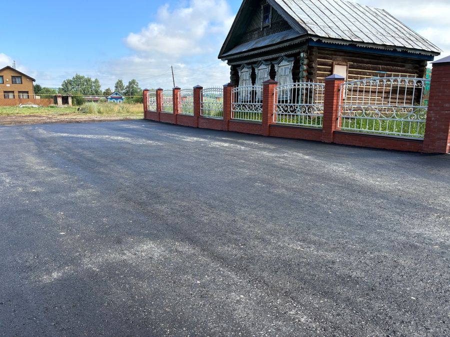 Близятся к завершению работы по благоустройству территории перед Храмом святителя Гурия Казанского в с. Богатырёво