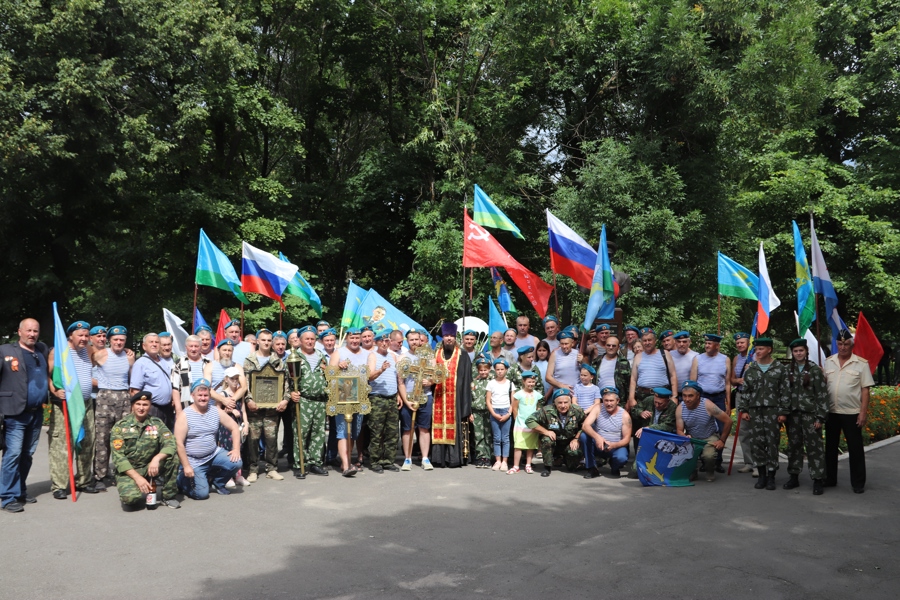 Алатырские десантники отметили свой праздник