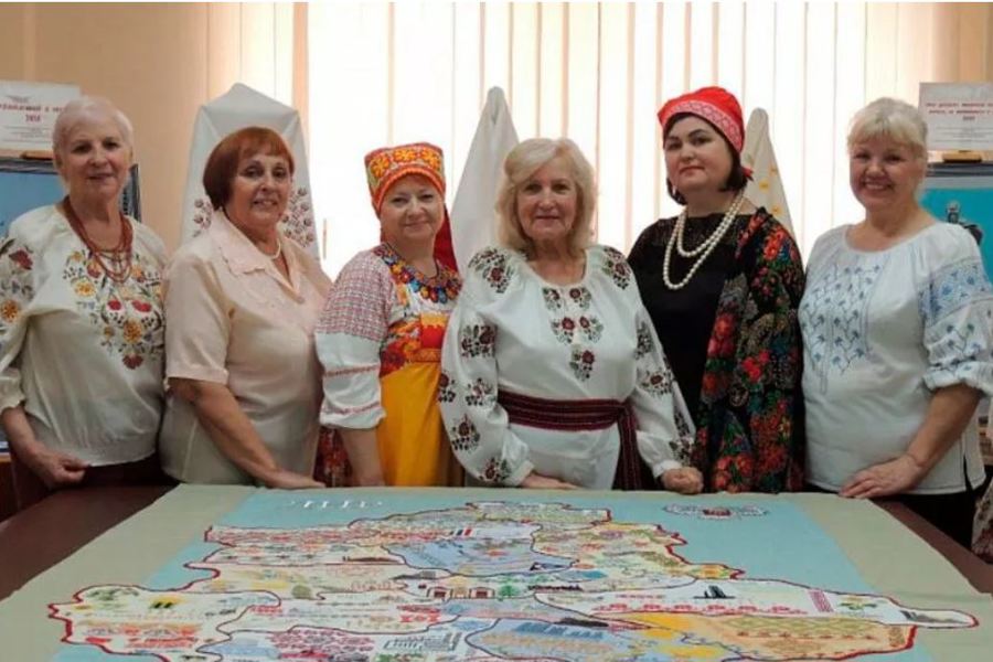В Чувашии на фестивале «Вышитая Россия» регионы страны представят уникальные географические карты