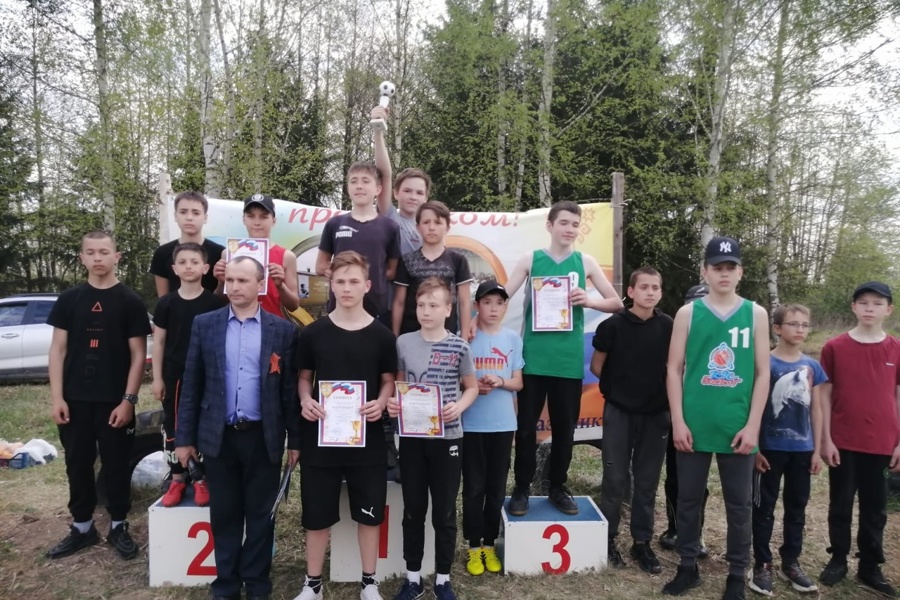 В д. Пояндайкино прошли соревнования по легкой атлетике и мини-футболу, посвященные памяти кавалера ордена Мужества Петра Романова.
