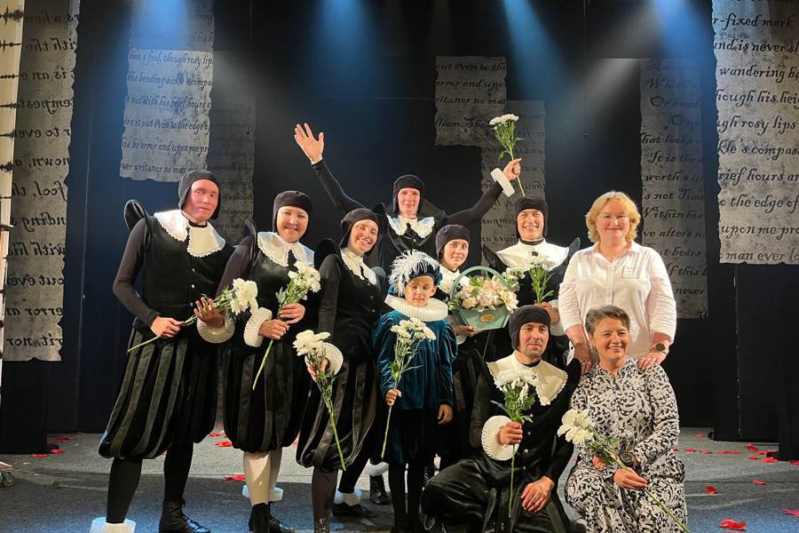 Чувашский театр кукол закрыл 79-ый театральный сезон премьерой спектакля «Шекспир. Сонеты»